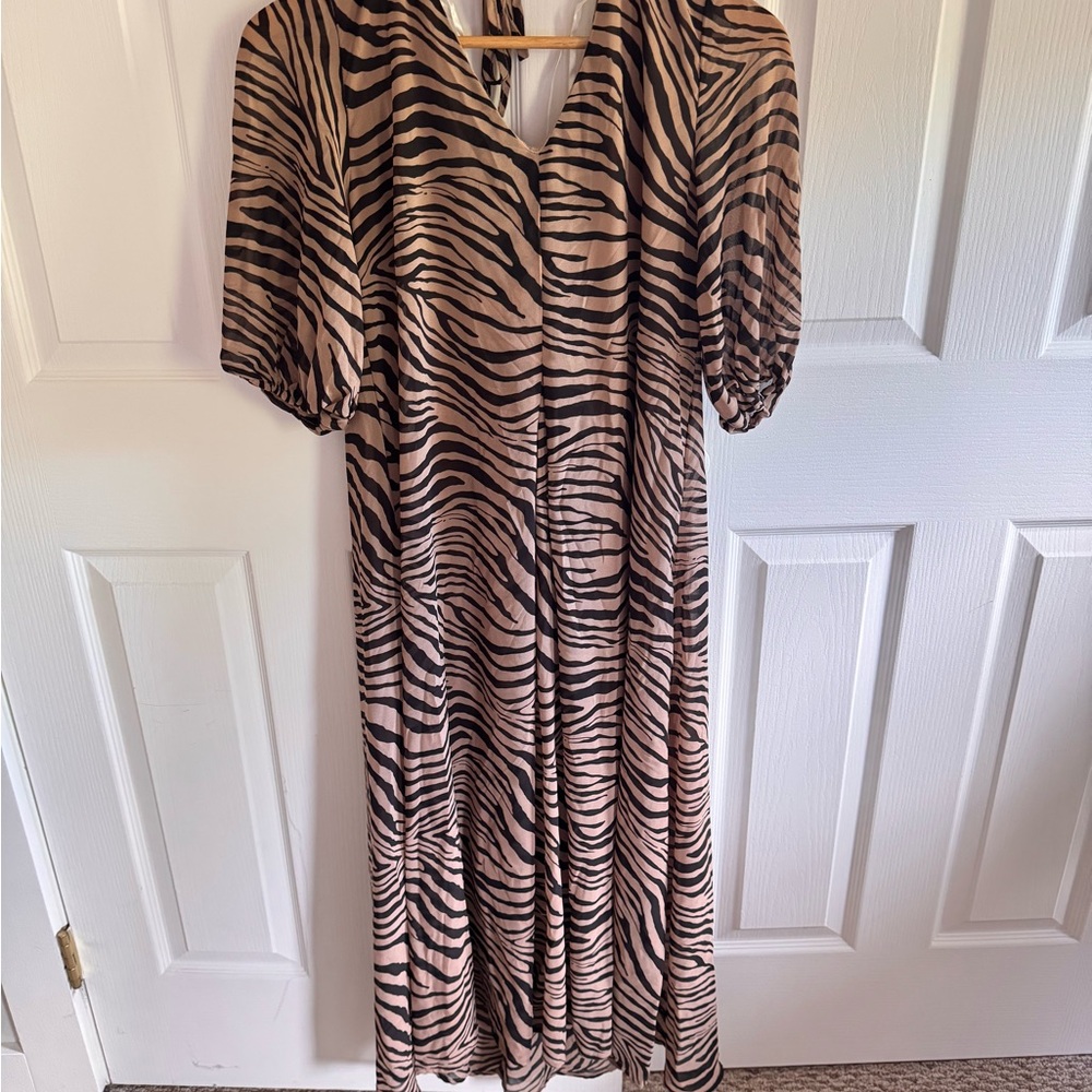 Petal & Pup Beige and Black Tiger print loose maxi Dress Size 4